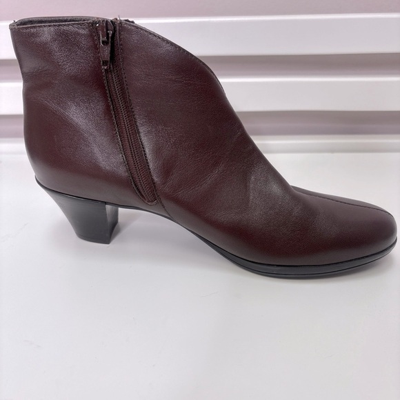 Buttery Soft Munro American Brown Leather Ankle Boots – Women’s 7 Narrow) - Picture 2 of 5